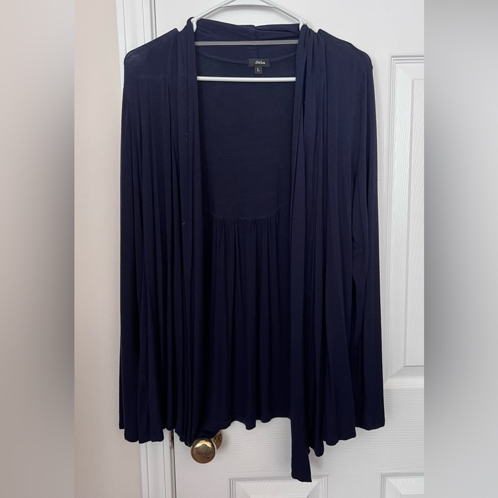 Navy simple straight cardigan great for layering, work, and everyday wear